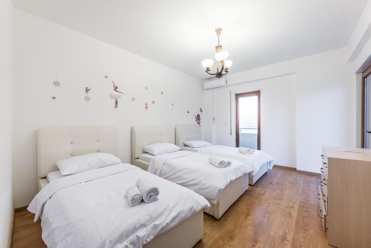 Blue Heaven -Full Sea View Brand New Apartment Durrës Buitenkant foto