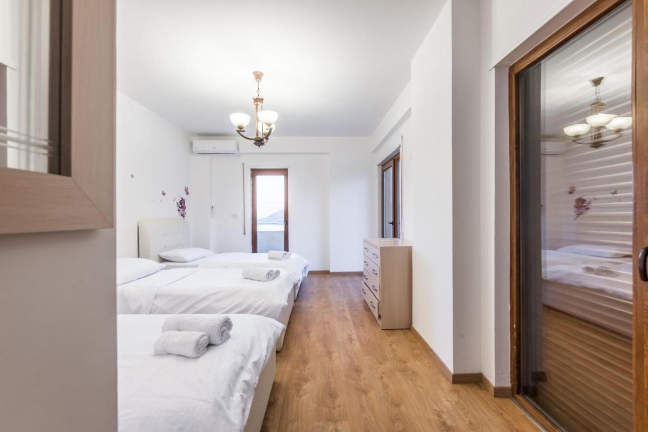 Blue Heaven -Full Sea View Brand New Apartment Durrës Buitenkant foto